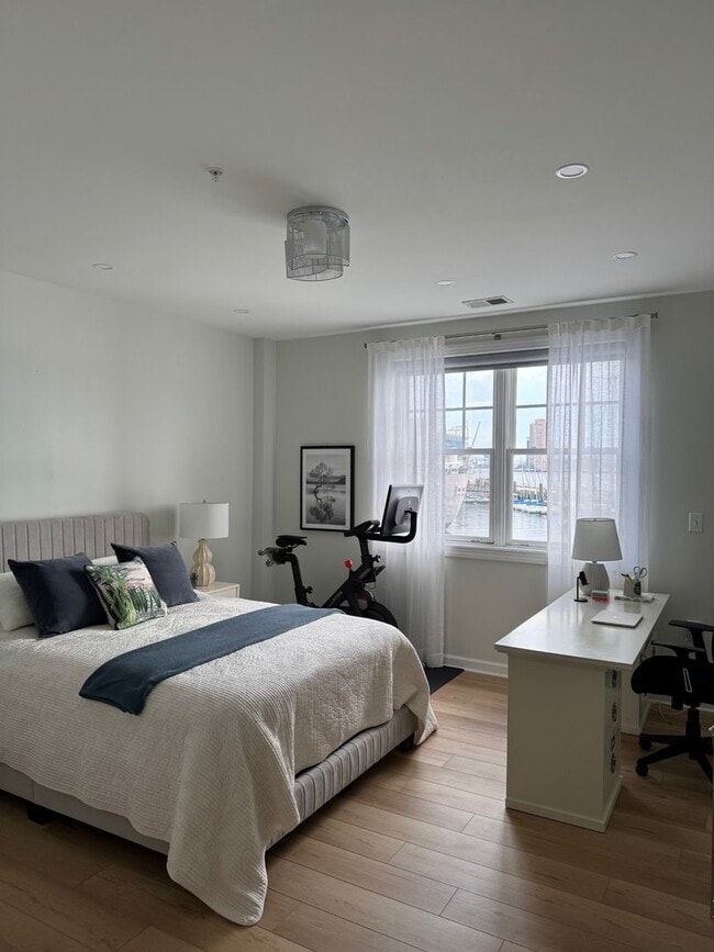 Building Photo - Pierpointe Condos