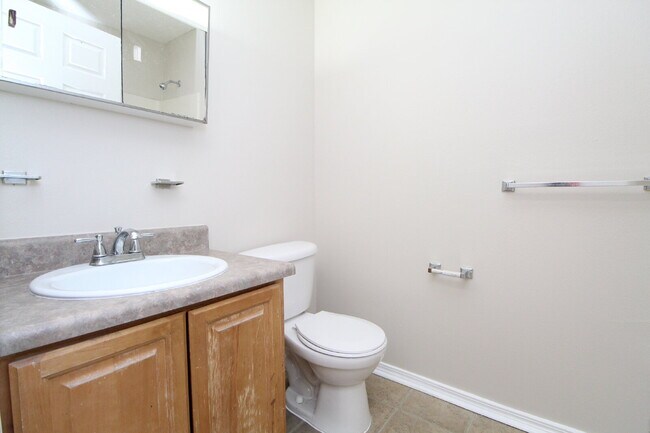 Building Photo - Updated 3BR Patio Home in Brownsville with Open Living Layout, Interior Laundry, Easy-Care Yard &...
