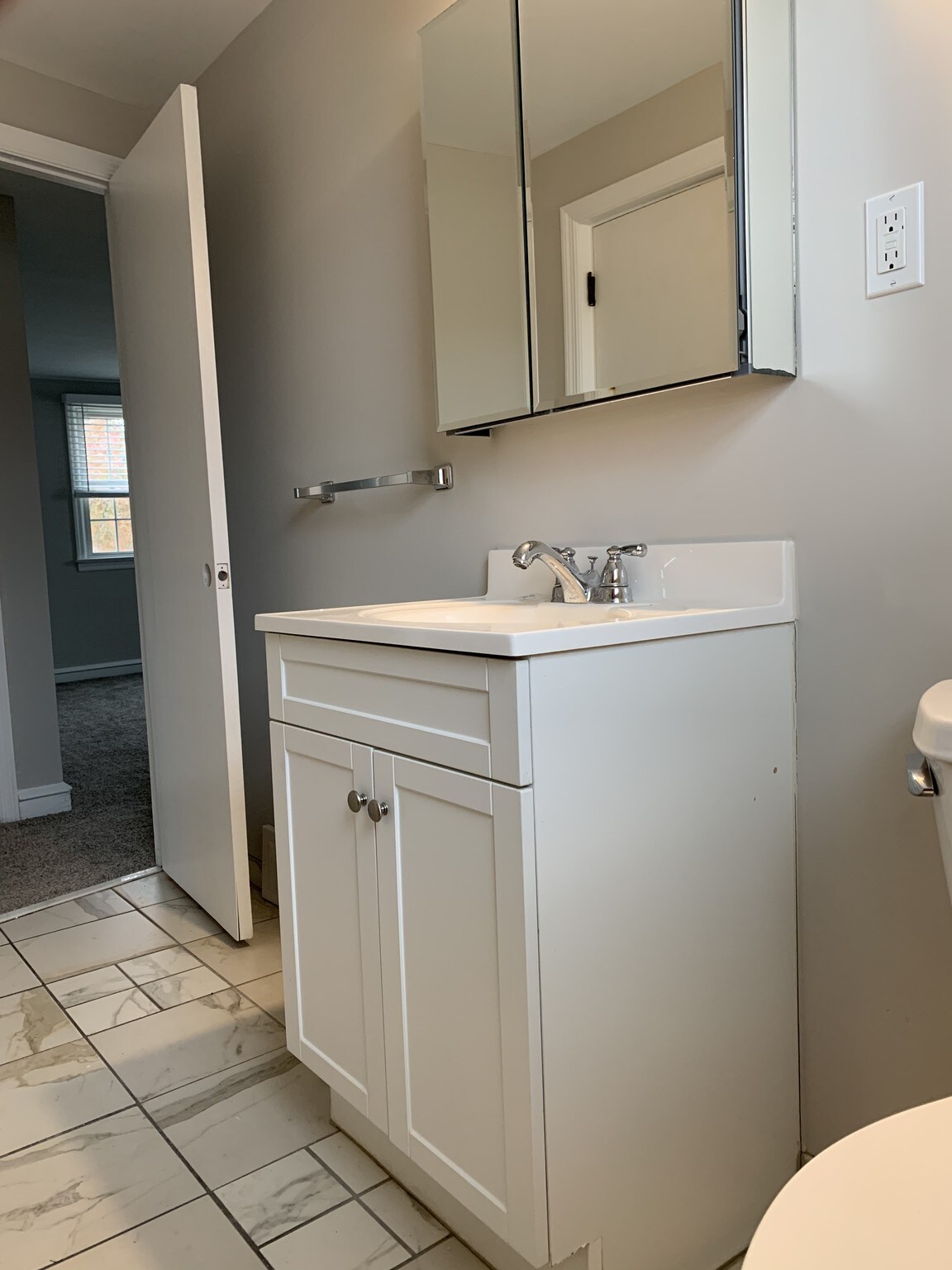 Bathroom - 1310 W Kings Hwy
