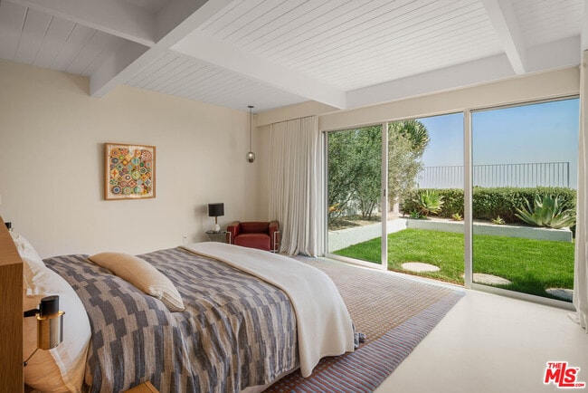 Building Photo - 1227 Tellem Dr