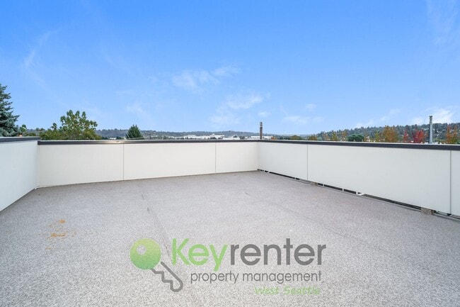 Building Photo - **Rent Special** Modern 3 Bedroom Seattle Home with Vaulted Ceilings