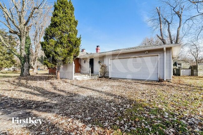 Primary Photo - 145 Oleta Dr