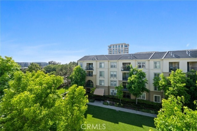 Building Photo - 2440 Watermarke Pl