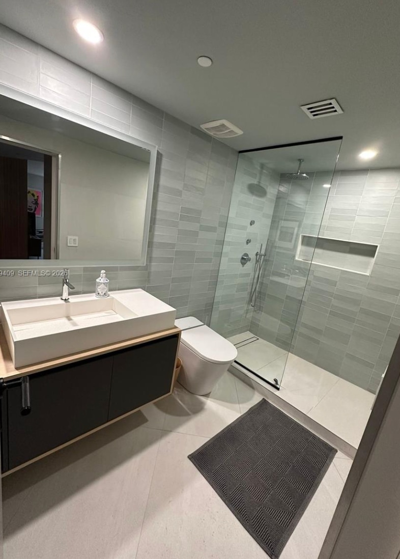 Building Photo - 4250 Biscayne Blvd