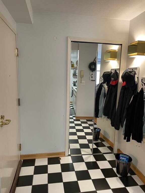 Building Photo - 1933 Commonwealth Ave