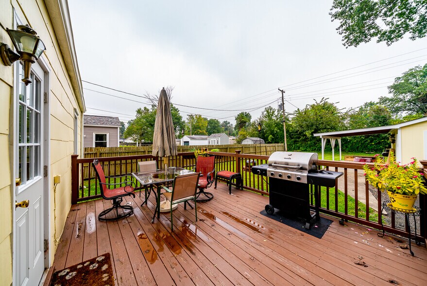 back deck - 425 Virginia Ave