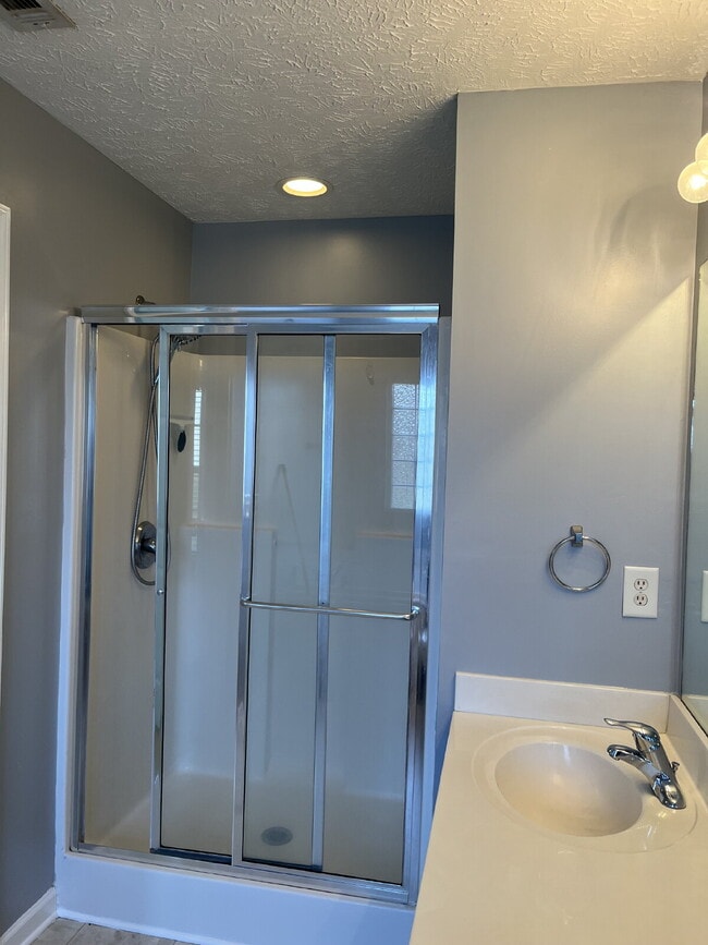 Building Photo - 2011 Orlimar Ct