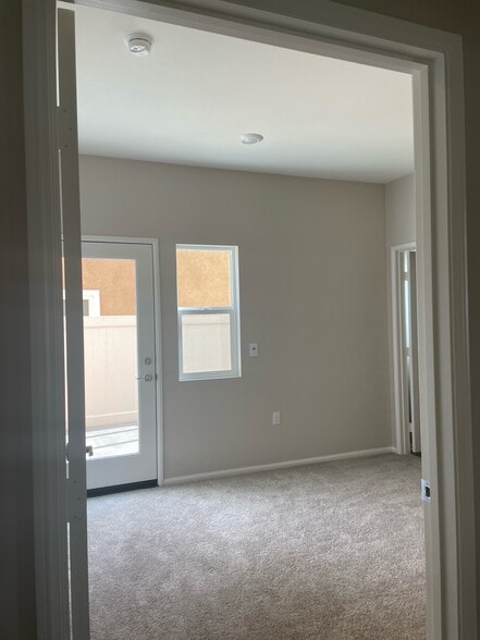 Building Photo - 35289 Sorenstam Dr