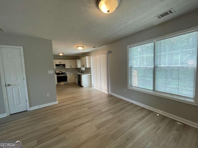 Building Photo - 2077 Patterson Park Pl