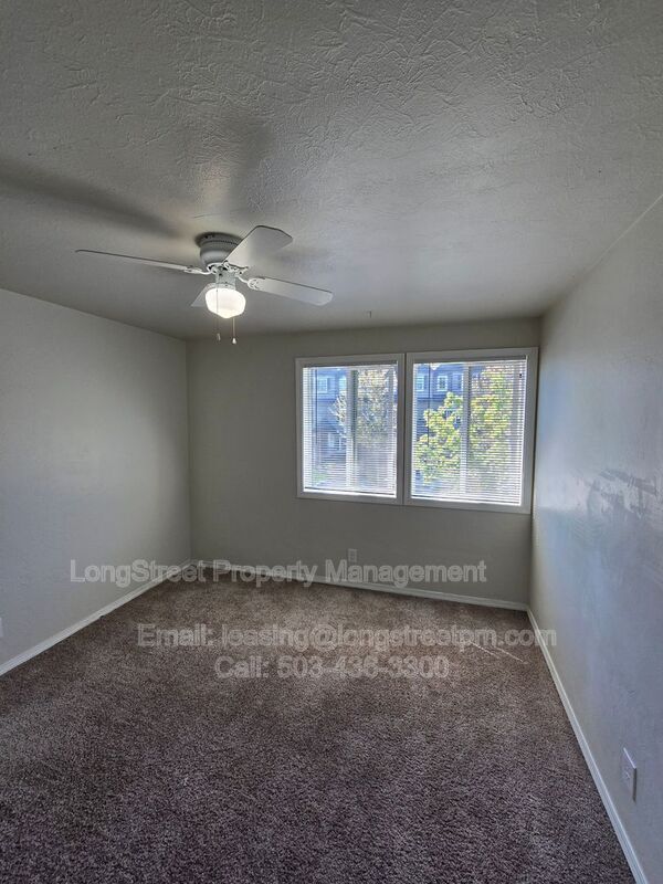 Building Photo - 355 SW 10th St
