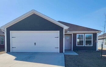 Building Photo - New Beginnings start with AMRR: 3 bed/ 2 bath/ 2 car garage in Oronogo, MO!