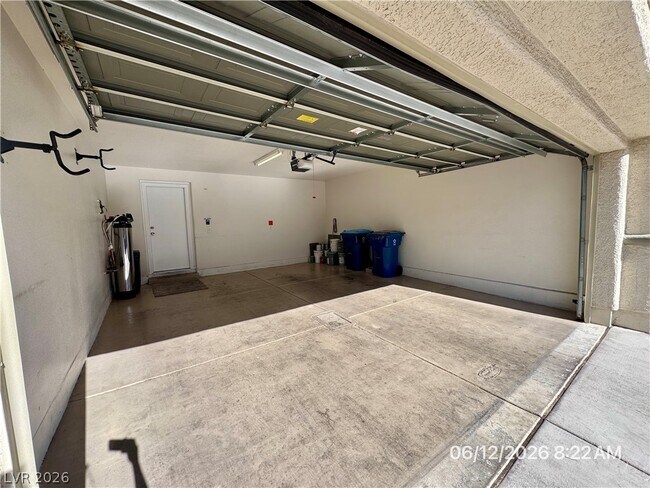 Building Photo - 6255 W Arby Ave