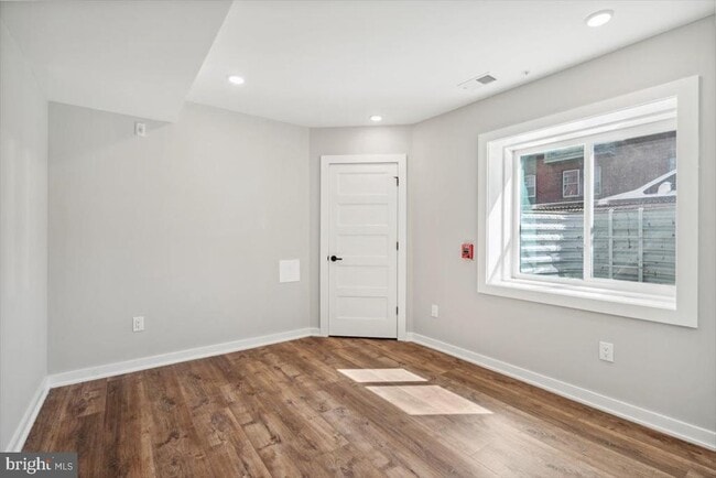 Building Photo - 3801 Hamilton St