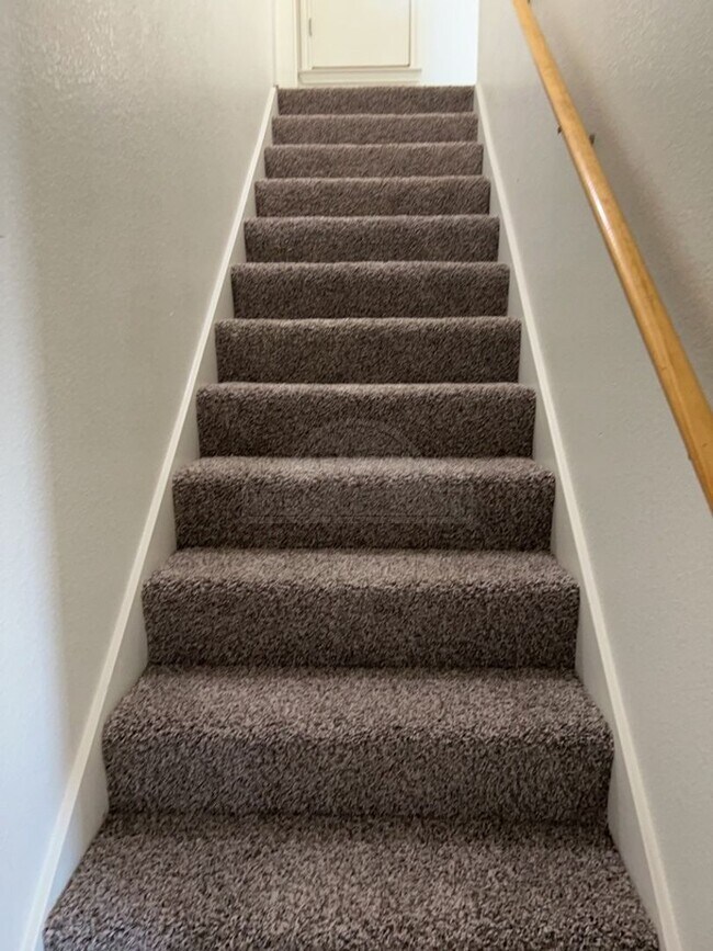 Building Photo - 2814 Windmill Ct