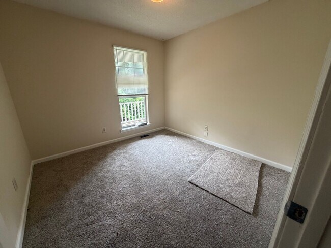Building Photo - 91 Bailey Dr