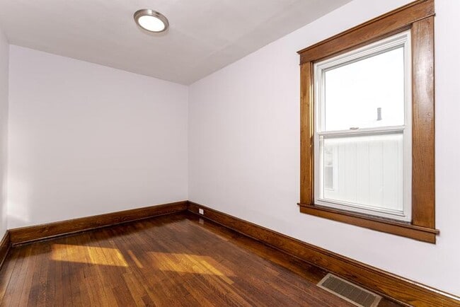 Building Photo - 645 Pawling Ave