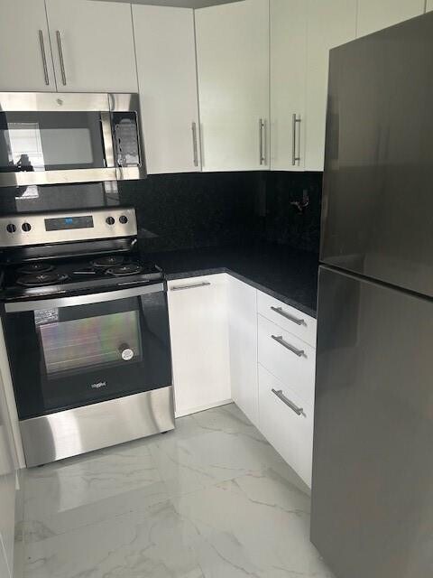 Building Photo - 10290 NW 36th St