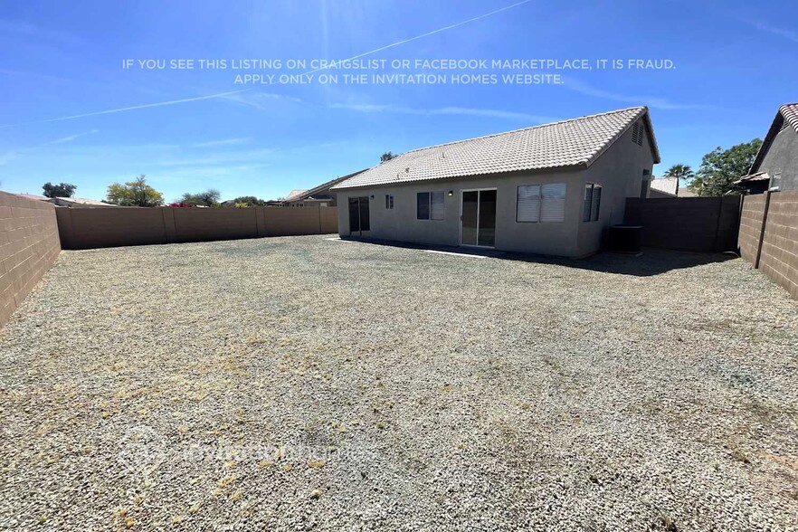 Building Photo - 30459 Maple Chase Dr