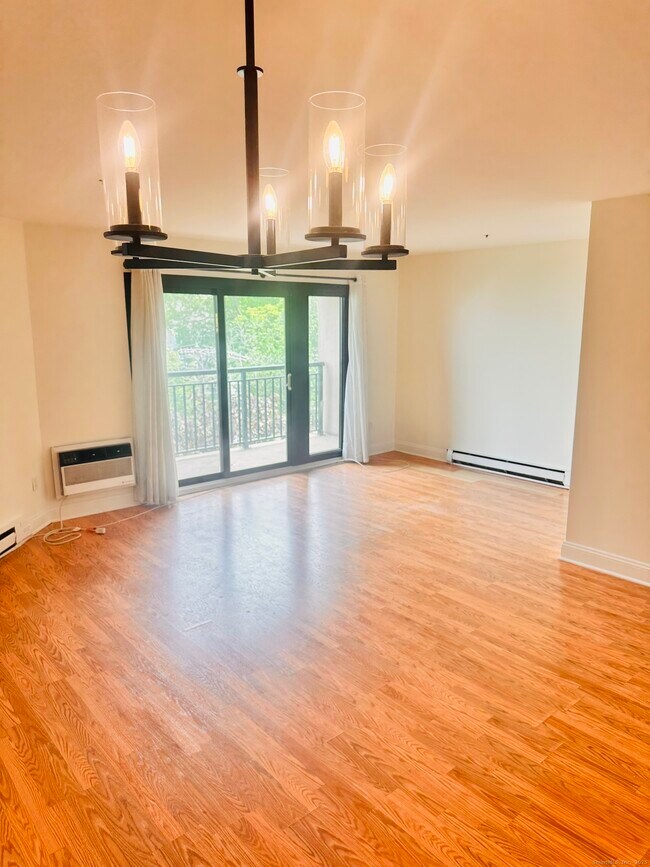 Building Photo - 104 North St