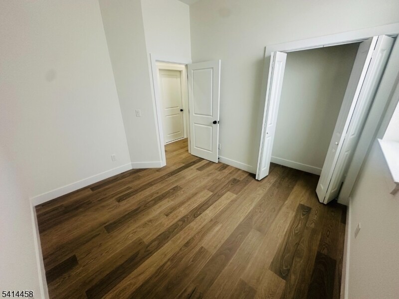 Building Photo - 14 Nelson Pl