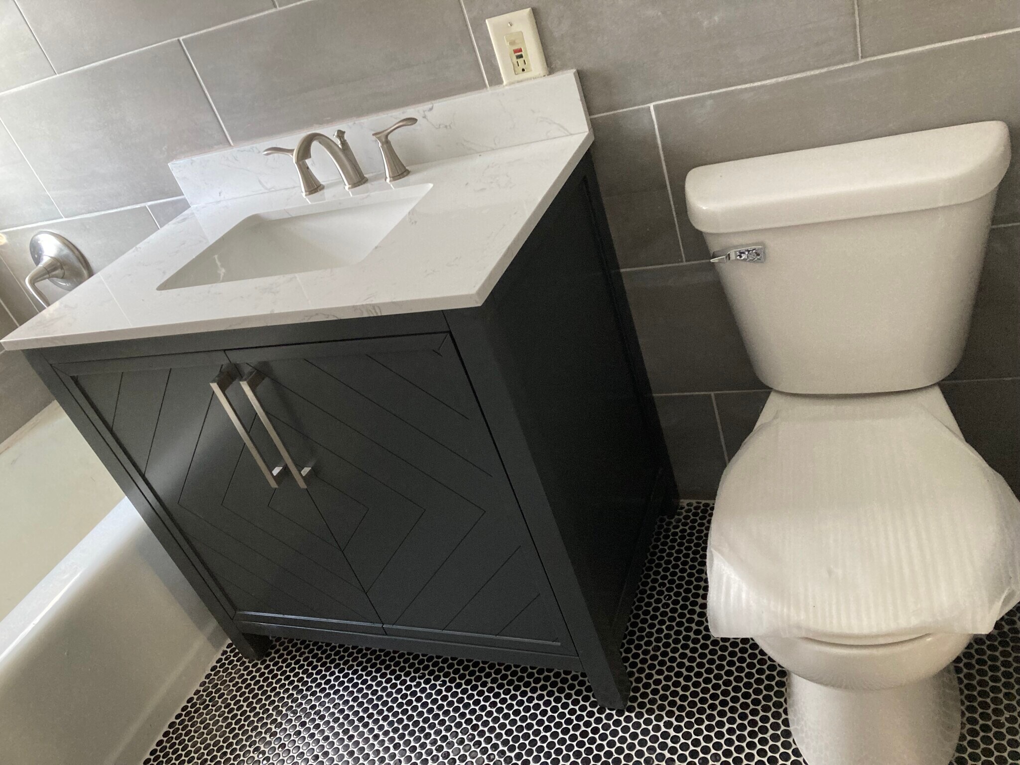 Building Photo - 4631 W Midland Dr