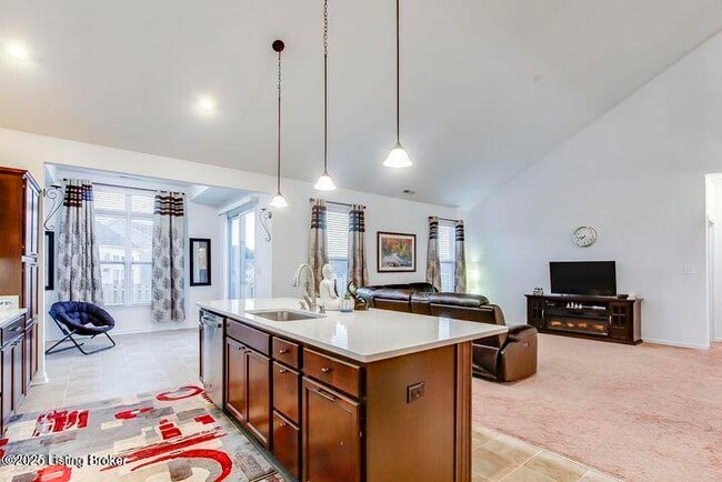 Building Photo - 16982 Green Crest Ln