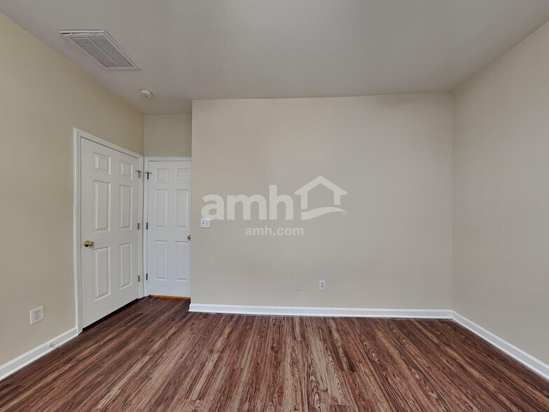 Building Photo - 3346 Cherrybrook Dr