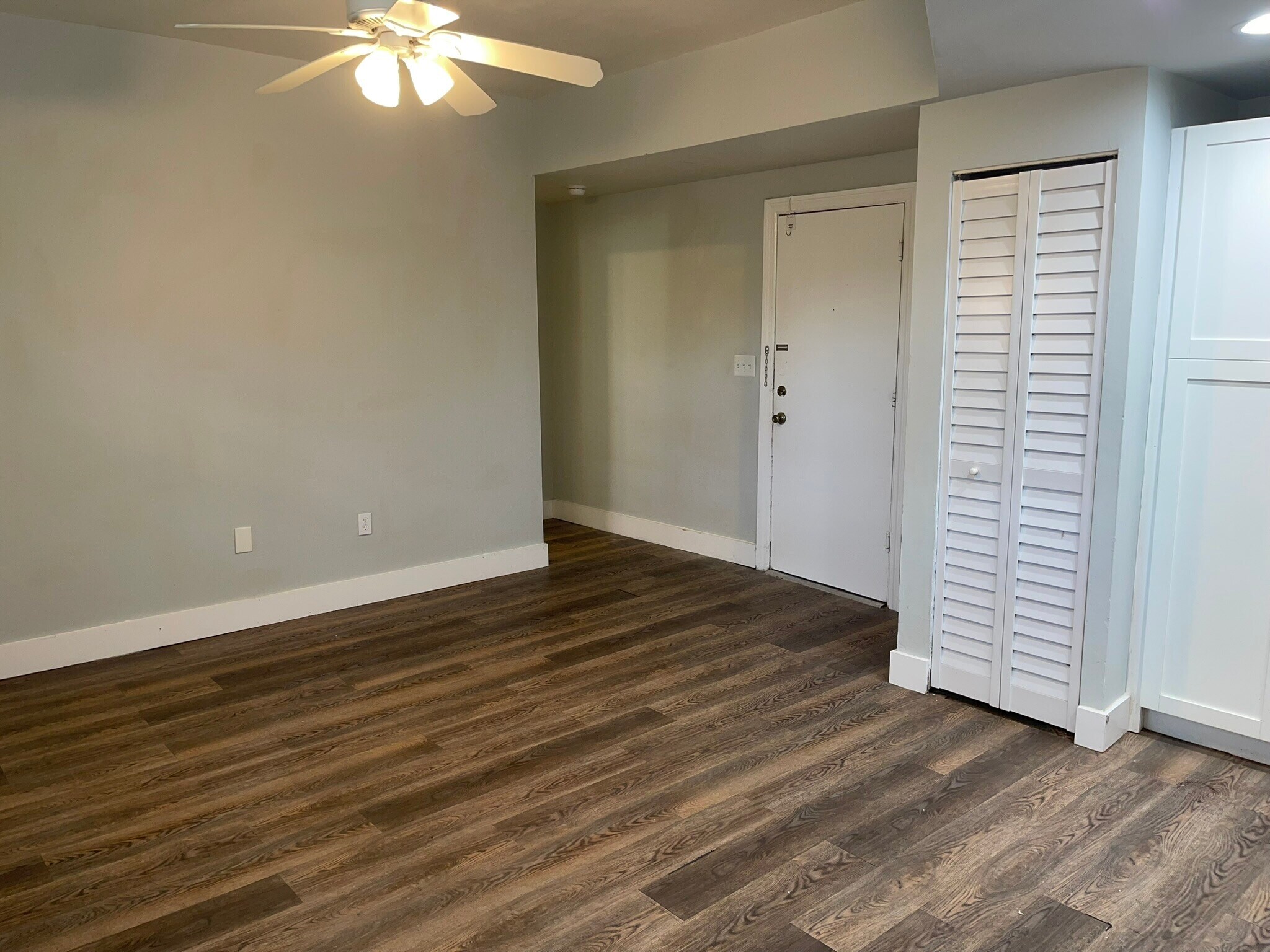 Building Photo - 536 14th St