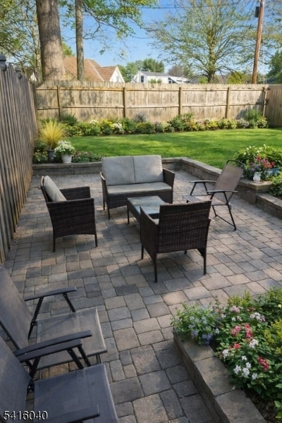 Building Photo - 812 Old York Rd