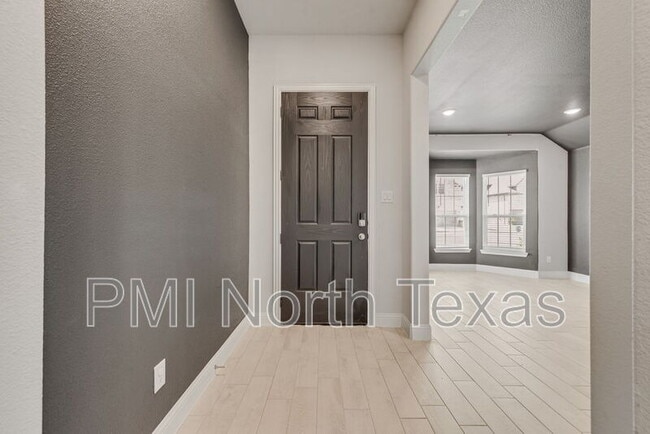 Building Photo - 512 Tartane Dr