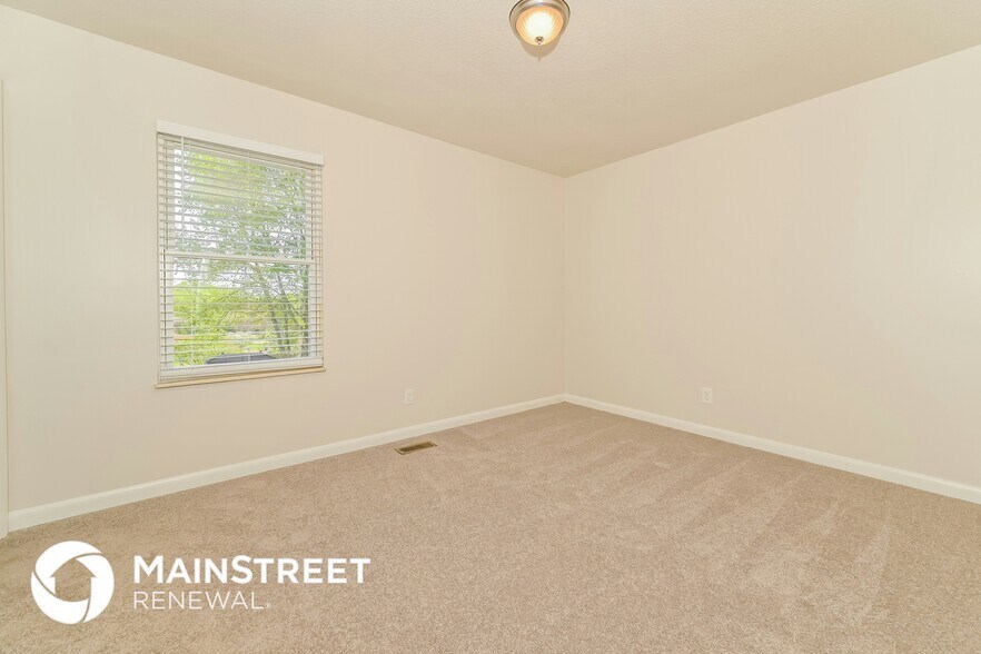 Building Photo - 5505 Malmsbury Rd NW