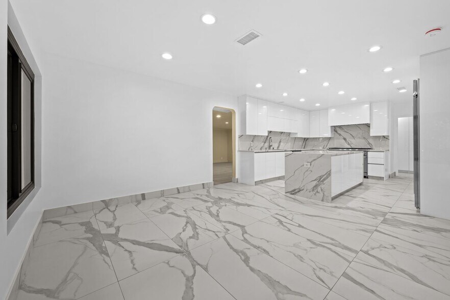 Building Photo - 17449 Sumiya Dr