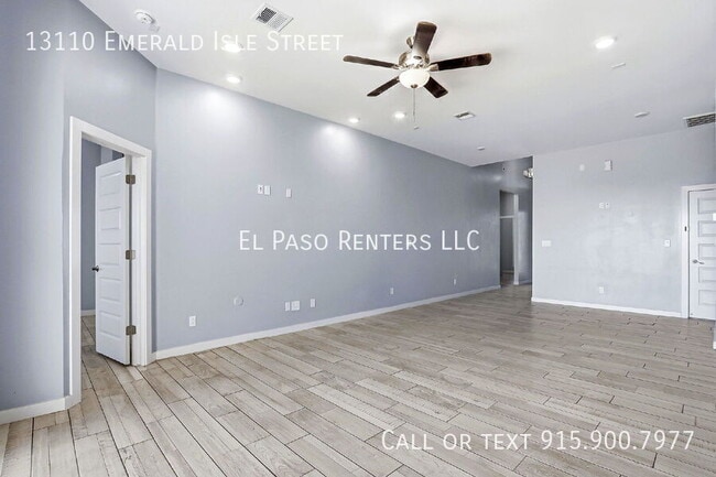 Building Photo - 13110 Emerald Isle St