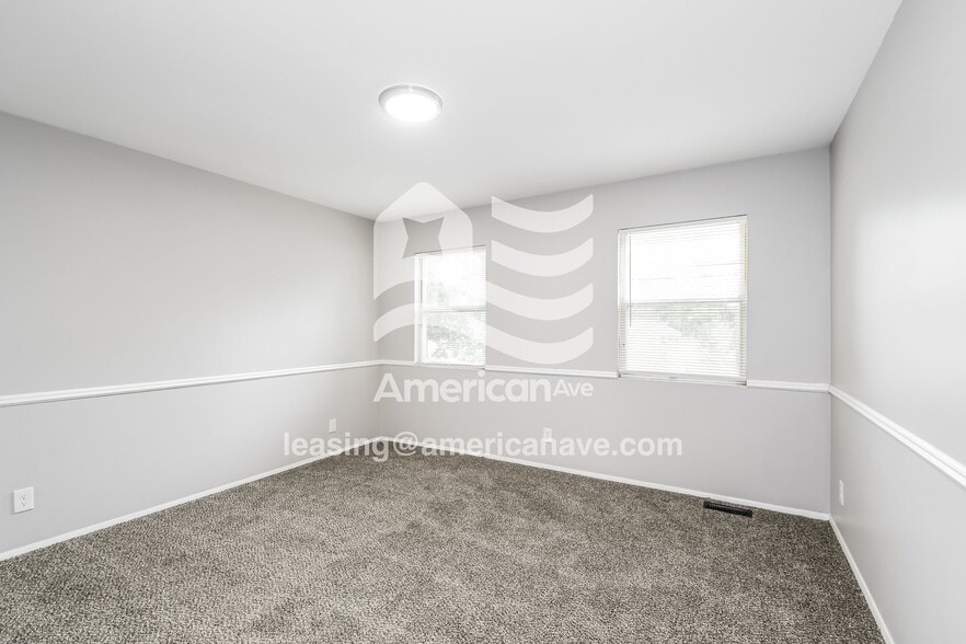 Building Photo - 1112 Bakewell Dr