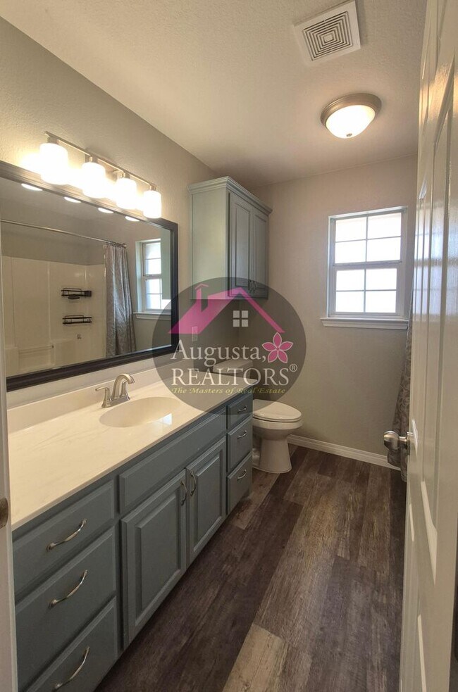 Building Photo - 5001 Crystal Creek