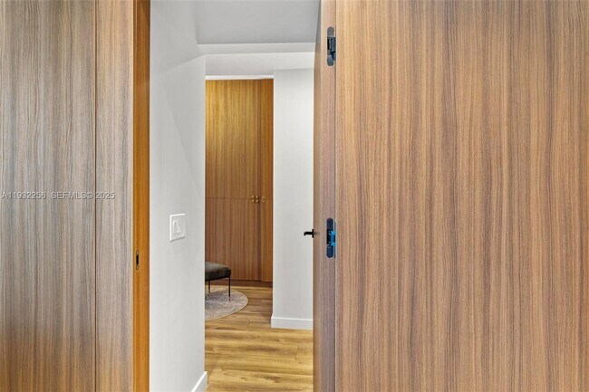 Building Photo - 16711 Collins Ave