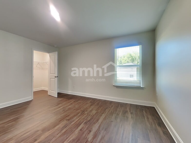 Building Photo - 11217 Callahorn Dr