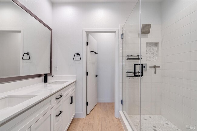 Building Photo - 219 Gambrel Cir