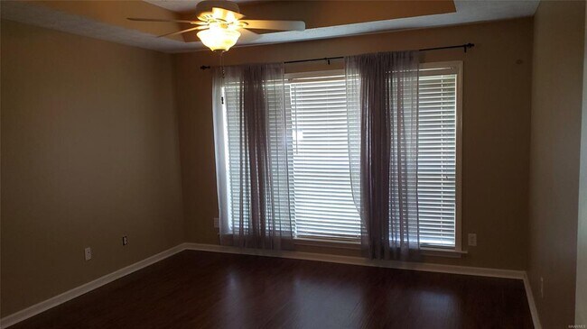 Building Photo - 8755 Ridgestone Ct