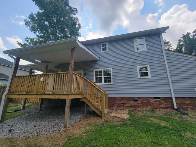 Building Photo - Holiday Park - Columbia County