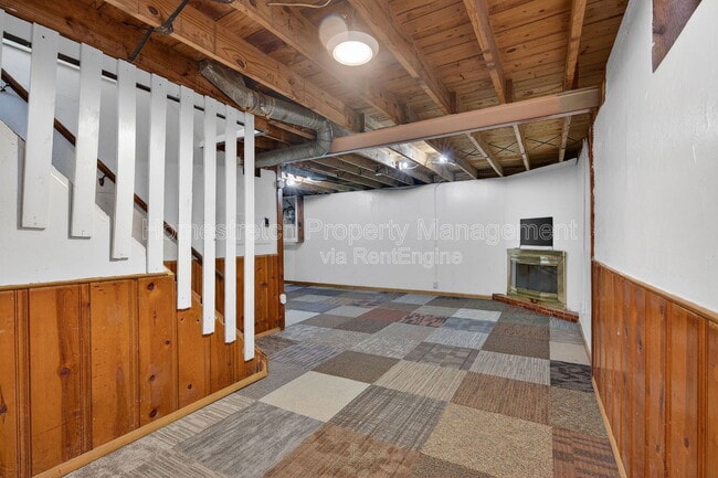 Building Photo - 437 Lancashire Rd