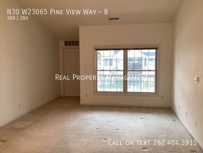 Building Photo - N30W23065-W23065 Pineview Way