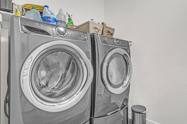 Building Photo - 3030 W Caravaggio Ln