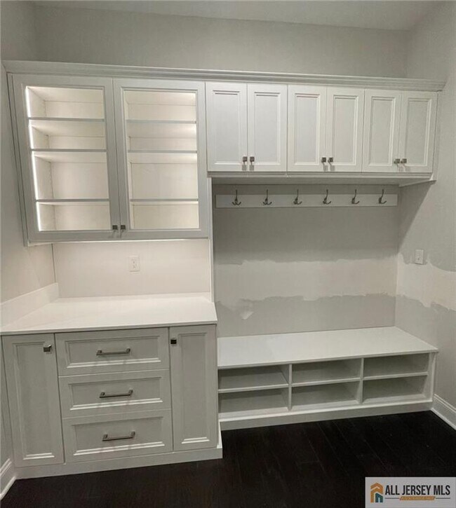 Building Photo - 30 Hamilton Dr