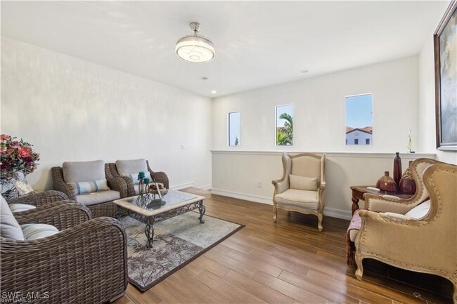 Building Photo - 9441 Sardinia Way