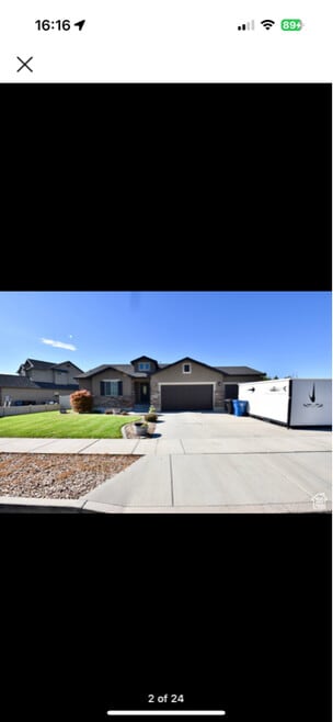 Building Photo - 1976 80 N