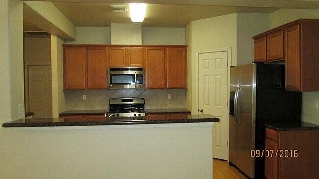 Building Photo - 5202 Brinkman Ct