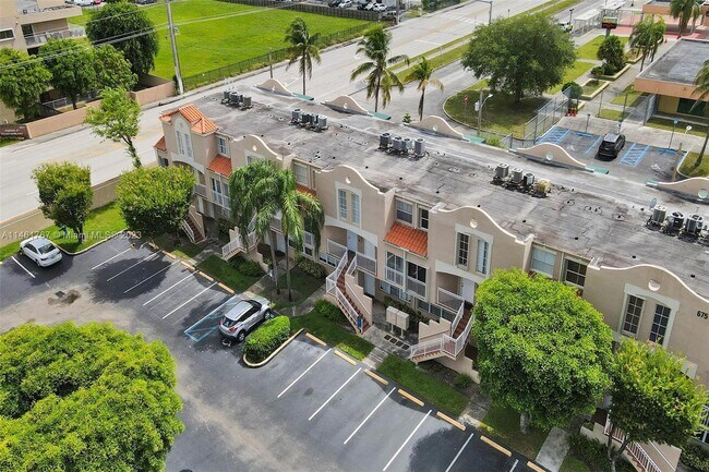 Building Photo - 675 NW 85th Ct