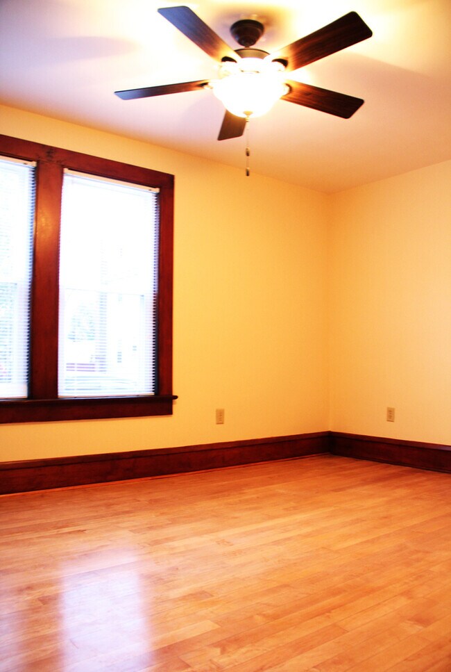 Building Photo - 23 West Ln