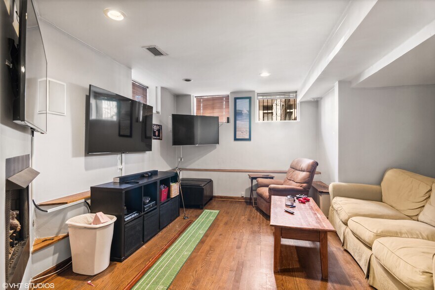 Building Photo - 145 W Burton Pl